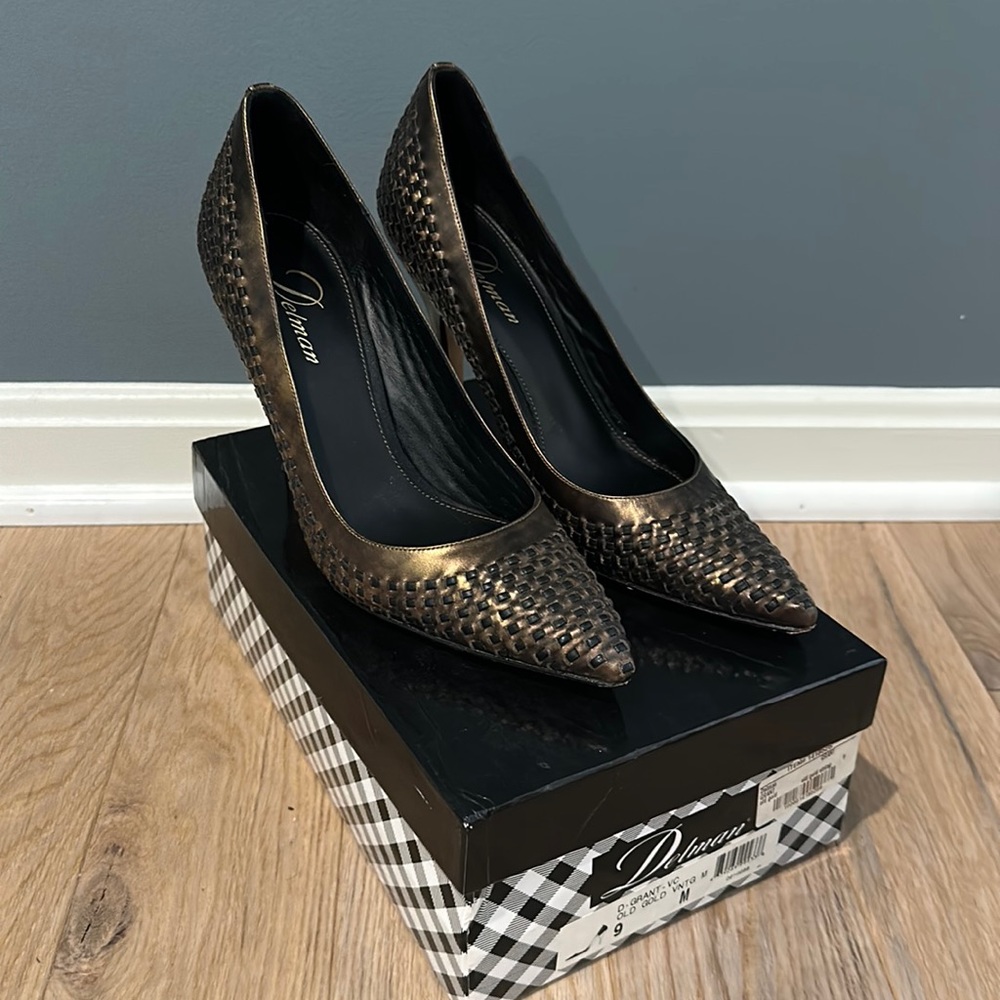 Gold and black heels, size 9